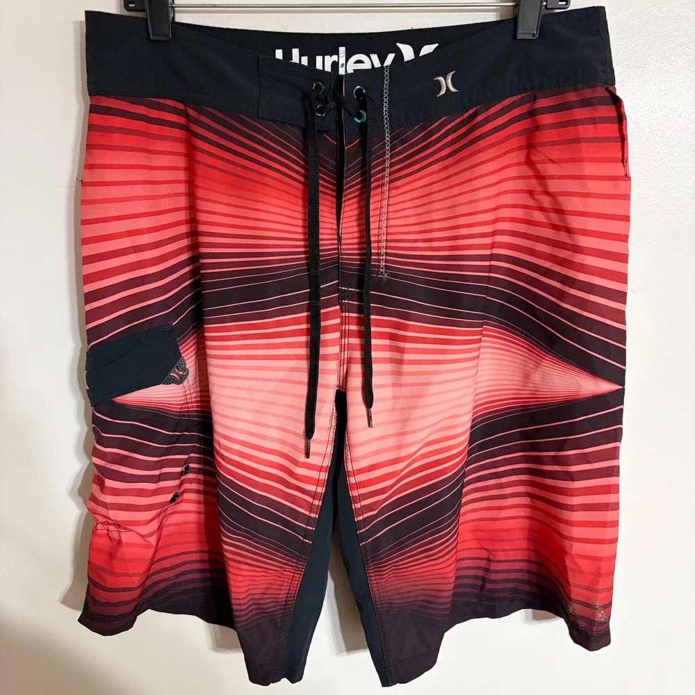 Hurley Phantom Mens Board Shorts Red Black Striped Swim Trunks Size 33
